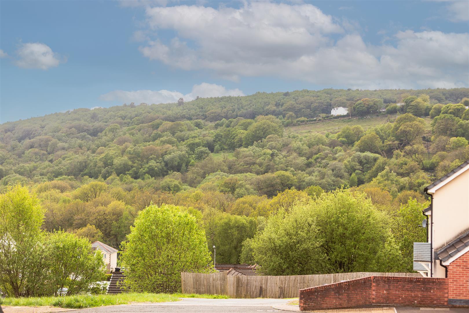 Tal Y Fro, Pontardawe, Swansea, SA8 4NZ